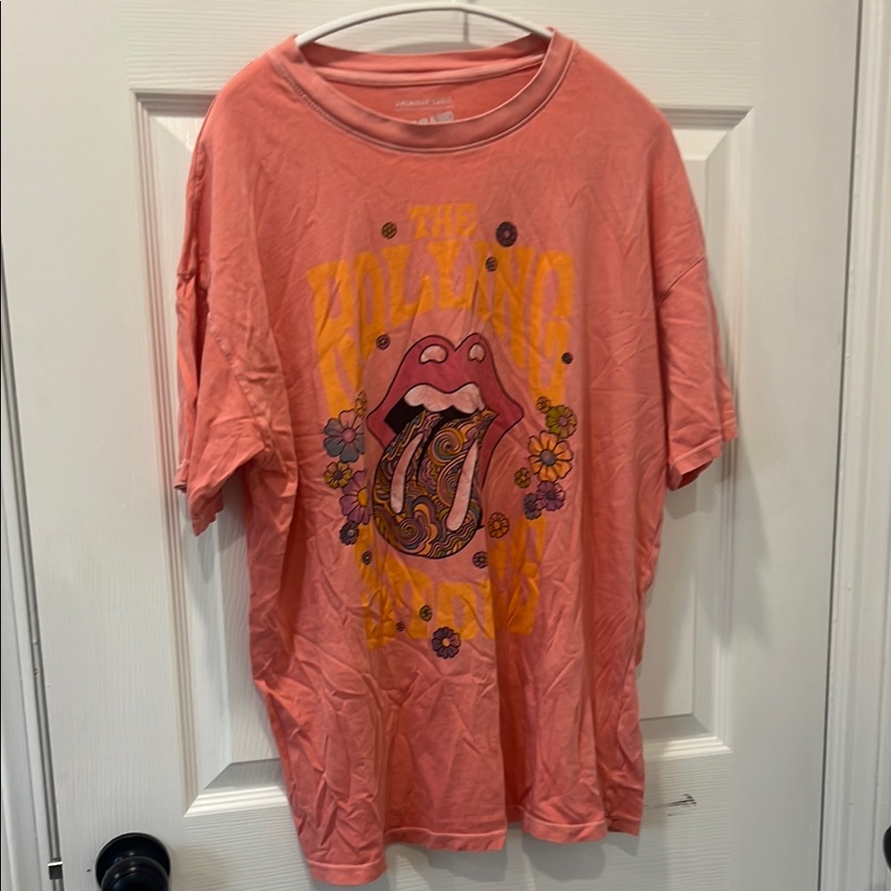 American Eagle Pink Graphic T-Shirt with Rolling Stones Design